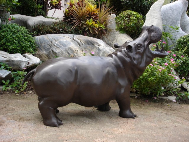 Bronze Hippo Fountain (med)